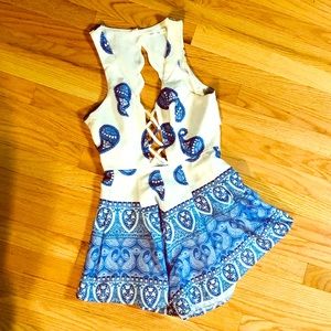 WHOIAM paisley romper 💙 medium Blue & White